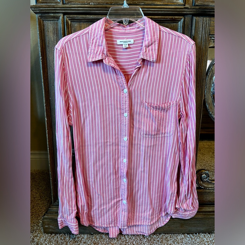 Beach Lunch Lounge Sz M pink white striped button down long sleeve blouse